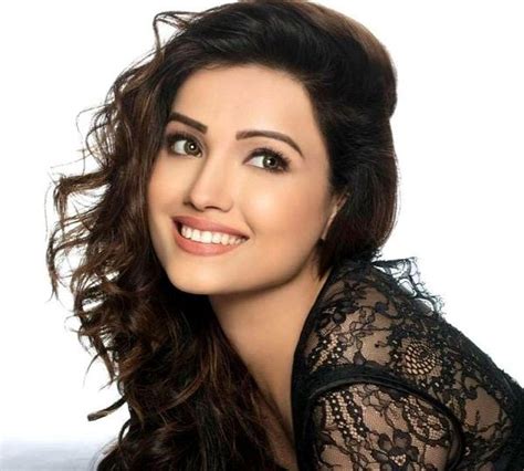 ada kham|adaa khan wikipedia.